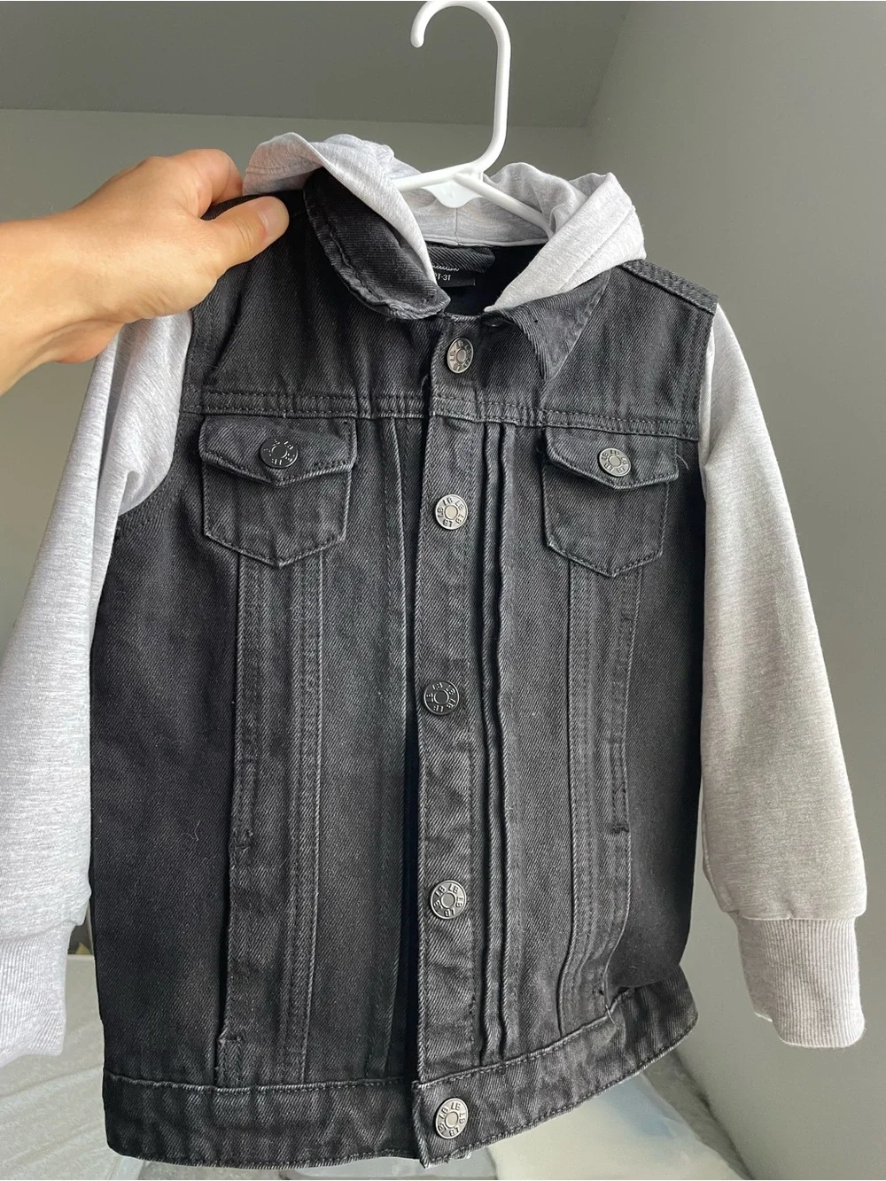 NEW Little Bipsy Kids Hooded Black Denim Jacket With Gray Sleeves Snaps Sz 2T-3T